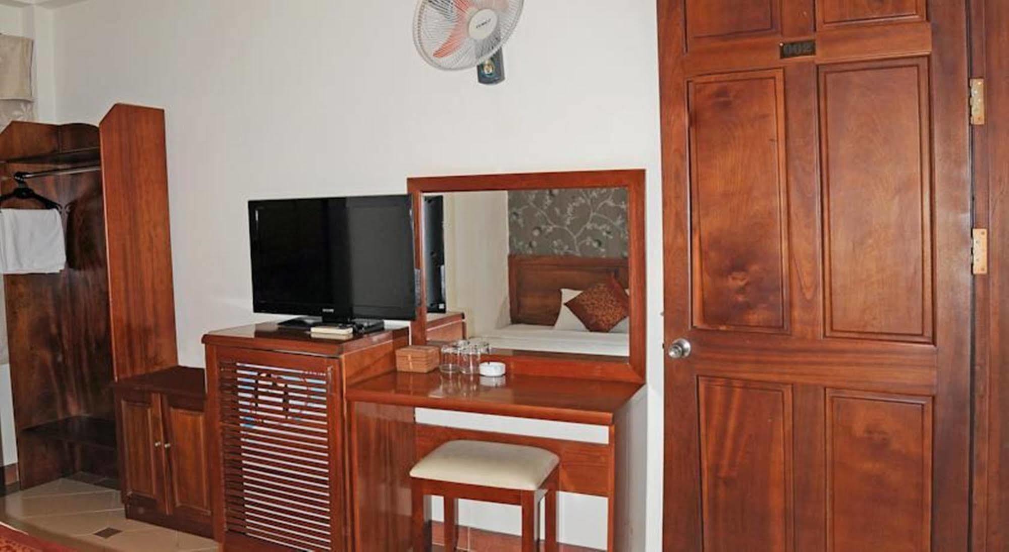 Bich Duyen Hotel Ho-Chi-Minh-Stadt Exterior foto